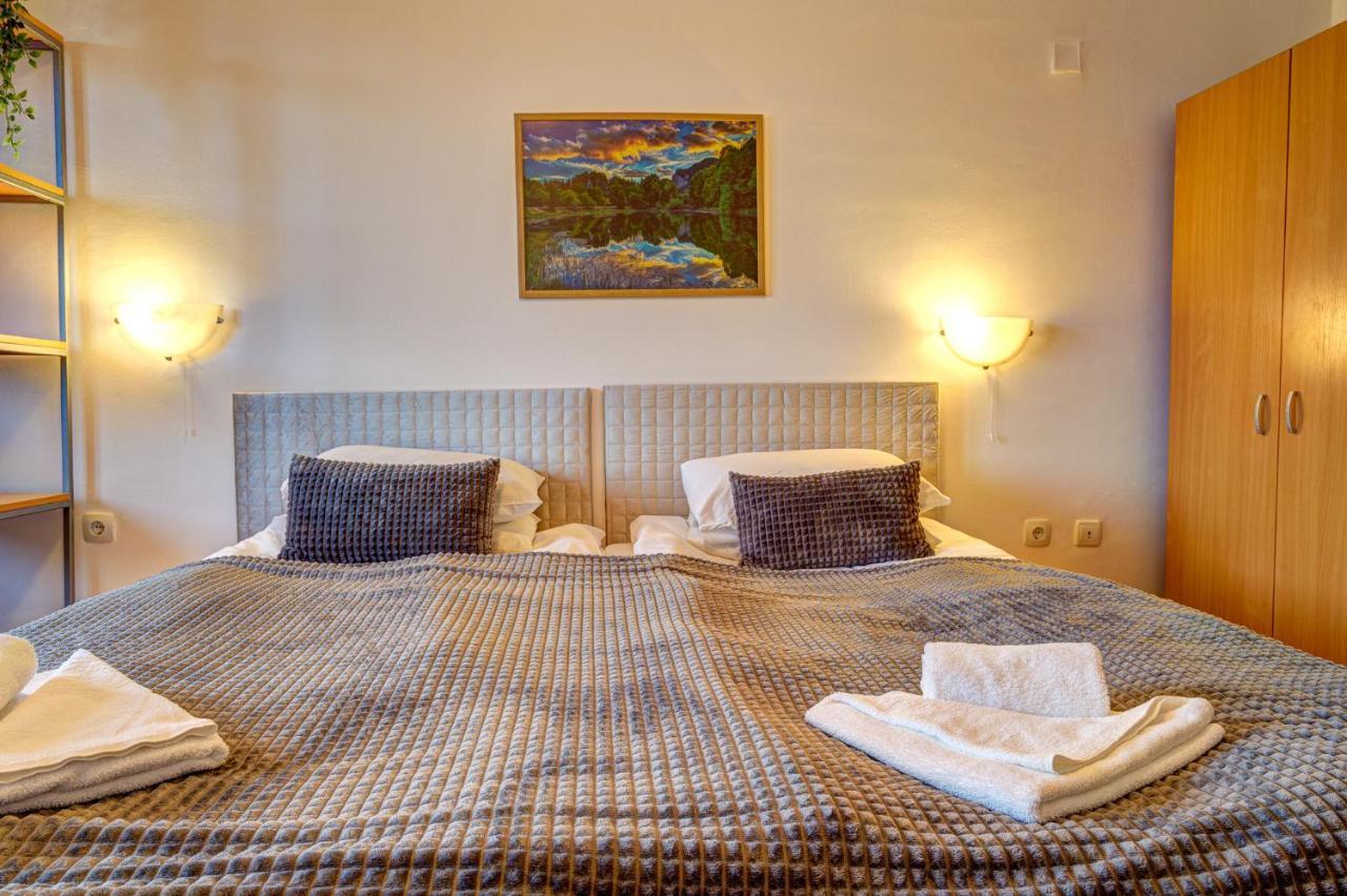 Aparthotel Silver Hills Free Parking Smoljan Exterior foto